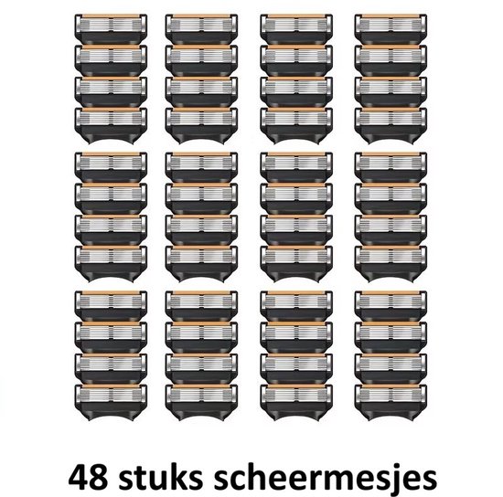 Een reeks van 48 scheermesjes. 48 stuks scheermesjes.