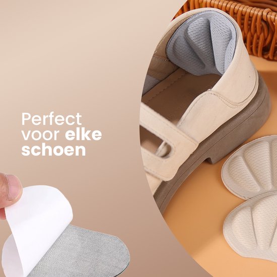 Beige hielbeschermers met schubachtig patroon, perfect voor elke schoen. Zelfklevend.