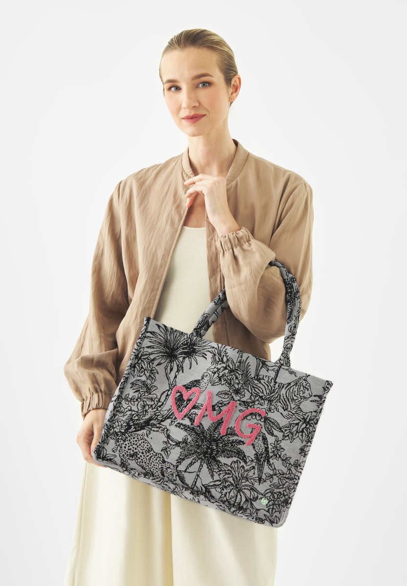 Codello Shopper met jungleprint en OMG-borduursel