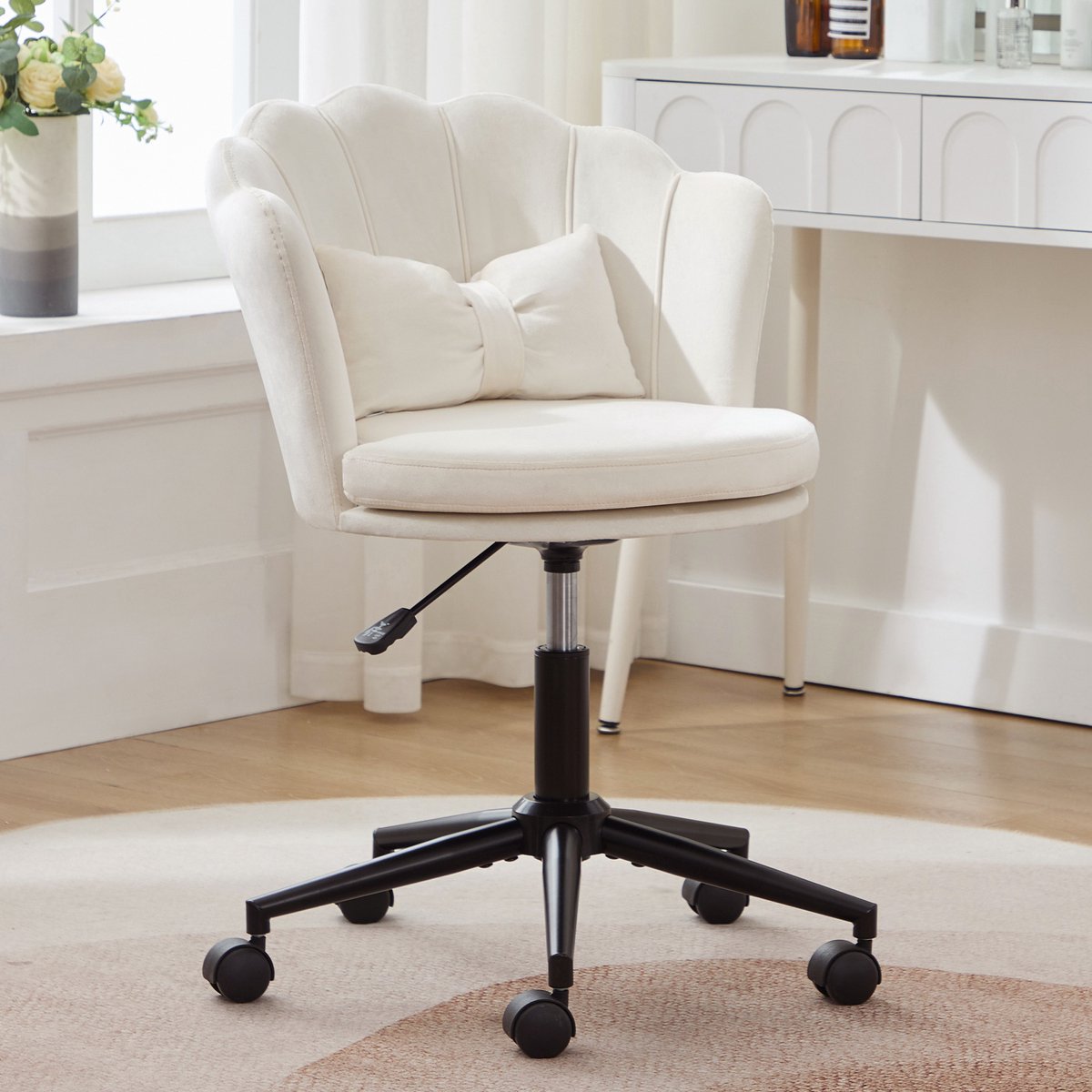 STILVORA Bureaustoel 55 X 62 X 73 Tot 83 Cm - In Hoogte Verstelbaar En 360 Graden Draaibaar - Met Lendenkussen - Velvet Beige