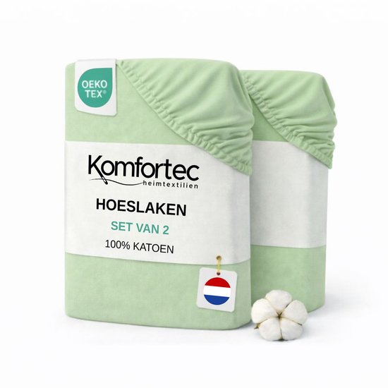 Un ensemble de deux draps housses vert clair pliés en 100% coton, avec label OEKO-TEX et drapeau néerlandais. Texte : « JEU DE 2 DRAPS HOUSSES »