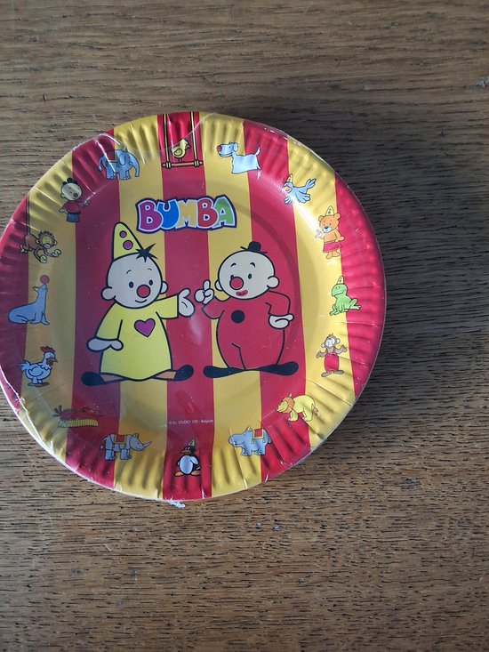 Bumba 8 kartonnen bordjes 18cm
