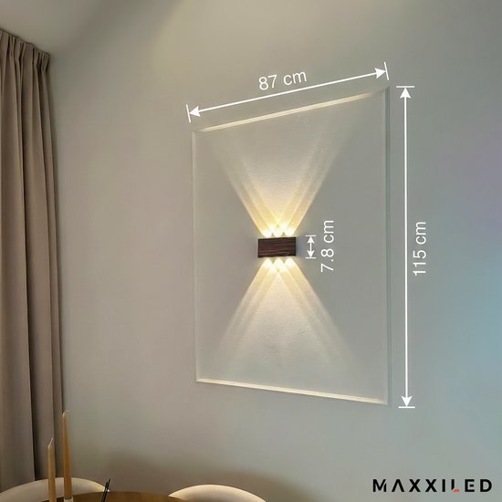 LED RGB Lamp dimbaar E27/9W/230V 2700K met afstandsbediening - Osram LED RGB Lamp dimbaar E27/9W/230V 2700K met afstandsbediening - Osram