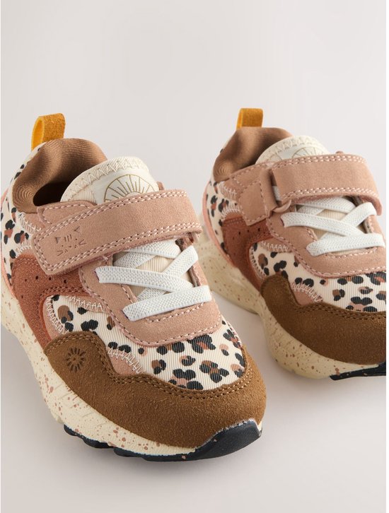 Next - Meisjes - Sneakers met klittenbandsluiting, elastische veters en brede pasvorm (G) - Bruin