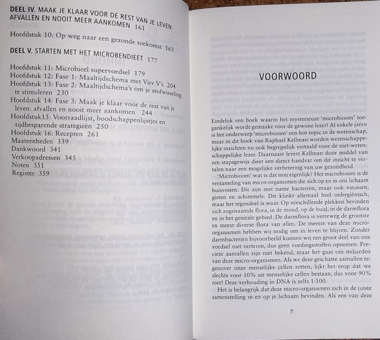 Boek met de titel 'Het microbendieet' en 'Voorwoord' met tekst en paginanummer 7.