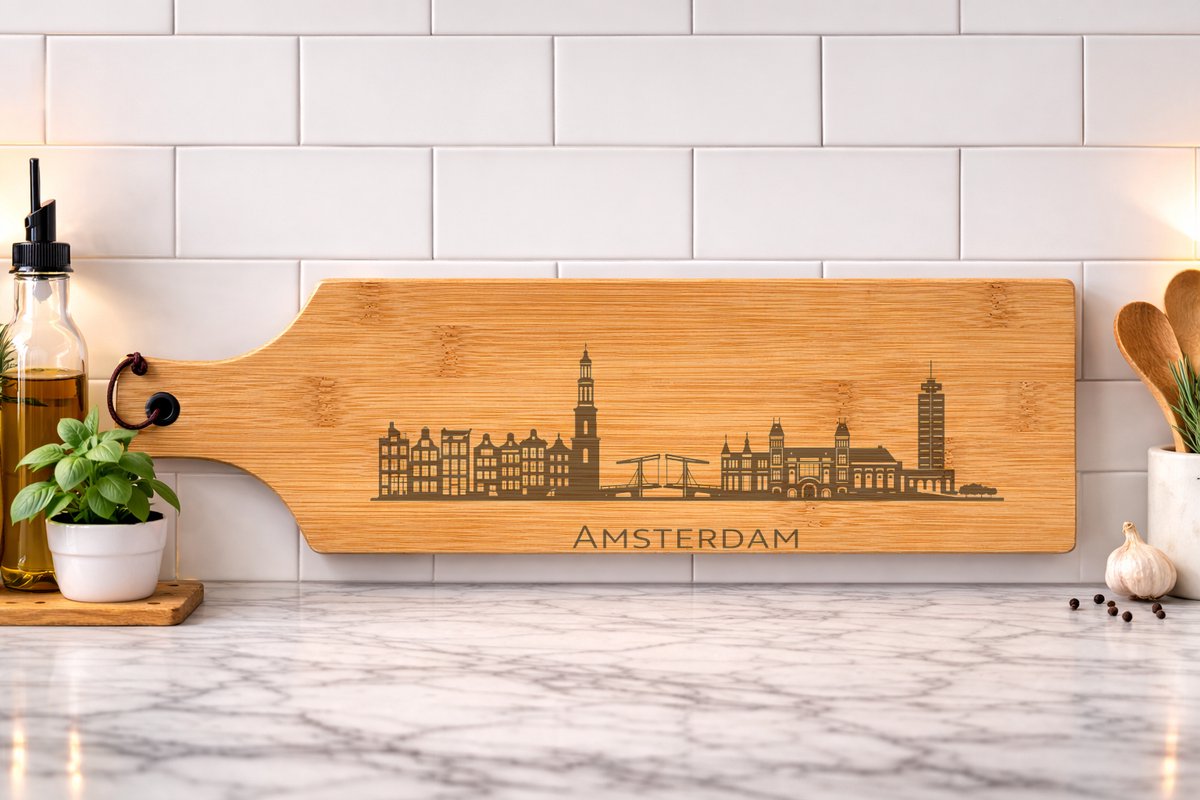 Borrelplank Skyline Amsterdam gegraveerd 60x17cm- serveerplank-personalisatie mogelijk
