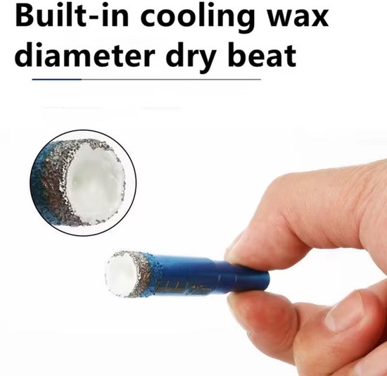 Hand die een blauwe diamantboor met ingebouwde koelwas vasthoudt. Een cirkel toont het diamantgedeelte.