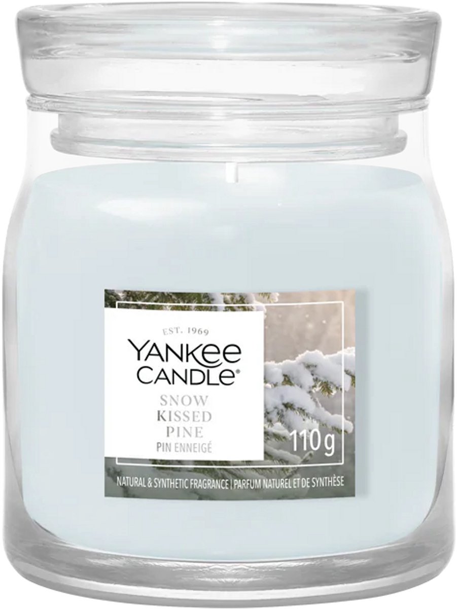 Yankee Candle Snow Kissed Pine Small Jar Geurkaars - tot 30 branduren Wit