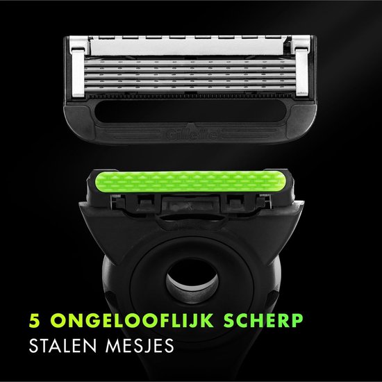Gillette Labs - Scheerset - 1 Handvat + 5 scheermesjes Met Exfoliërende Strip + Magnetische Standaard Met Travelcase