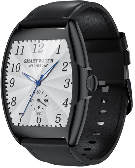 Zilveren smart watch met zwarte band met witte stiksels, witte wijzerplaat met blauwe wijzers.