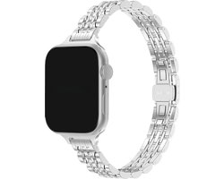 Stravo Slim RVS Schakelband – 7-Link Design – Luxe Dunne Horlogeband & Bandje – Geschikt voor Apple Watch 42mm (Series 12/11/10), 41mm (Series 9/8/7), 40mm (Series 6/5/4, SE 1/2/3) – Zilver