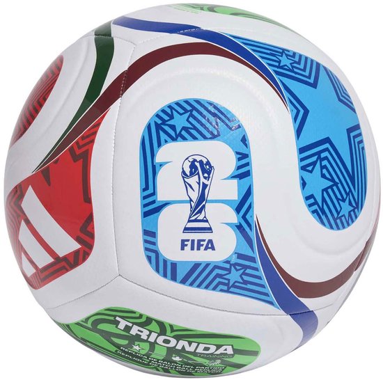 Wit trainingsvoetbal met blauwe, rode, groene en bruine patronen, inclusief FIFA-logo en "TRIONDA TRAINING" tekst.
