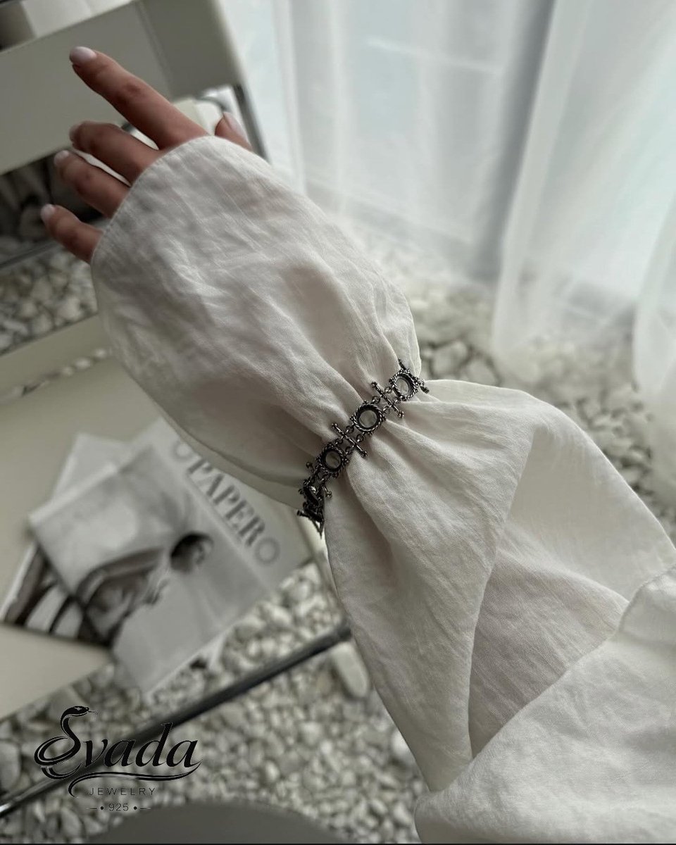 Handgemaakte zilveren armband, 925 zilver armband dames, zilveren armband elegant, sterling zilver armband, dames armband zilver, open armband zilver, luxe armband dames, tijdloze zilveren armband
