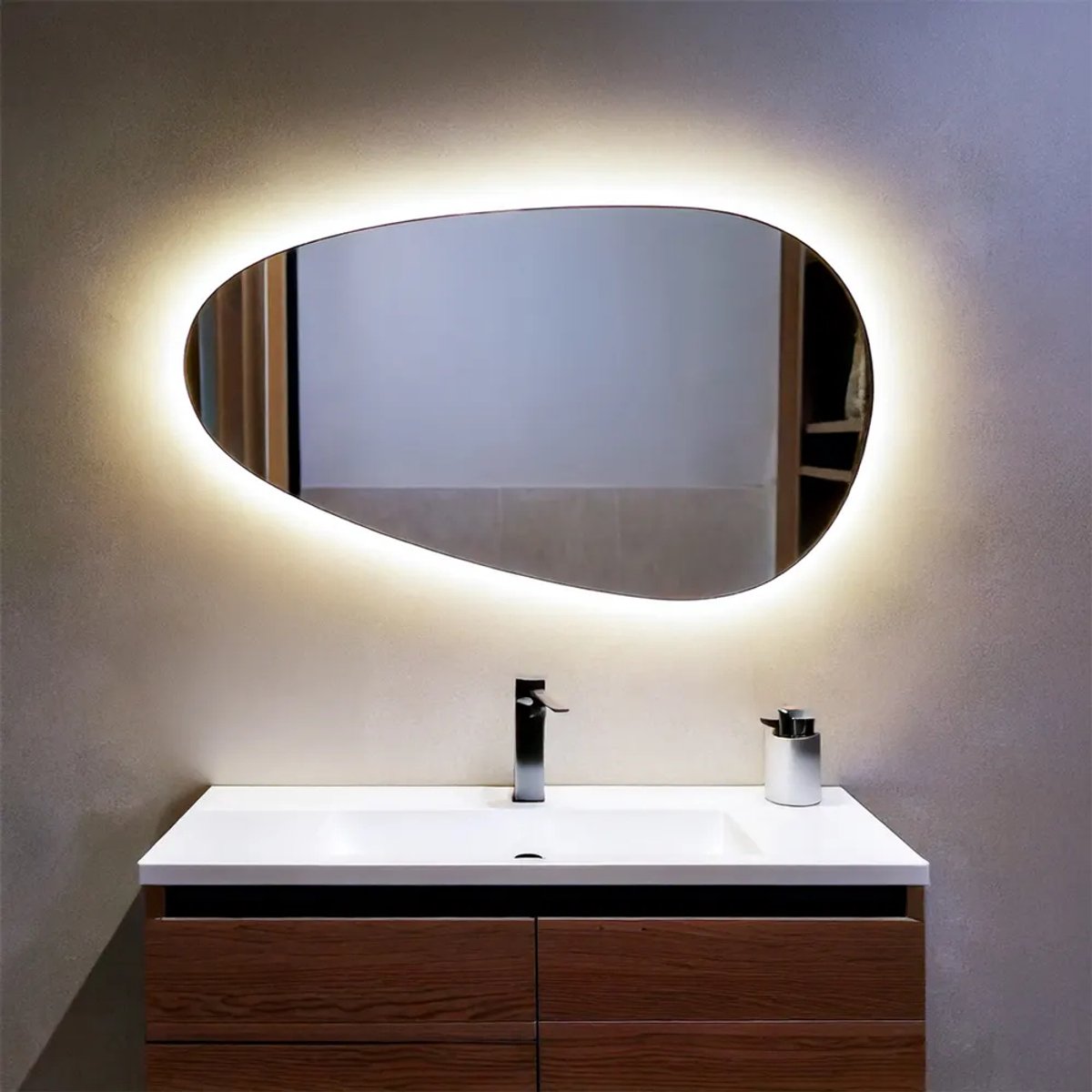 Badkamerspiegel Met Verlichting - Dubbele Touch Bediening en Anti-condens - Horizontaal of Verticaal Ophangen - Badkamer Spiegel - 50x80