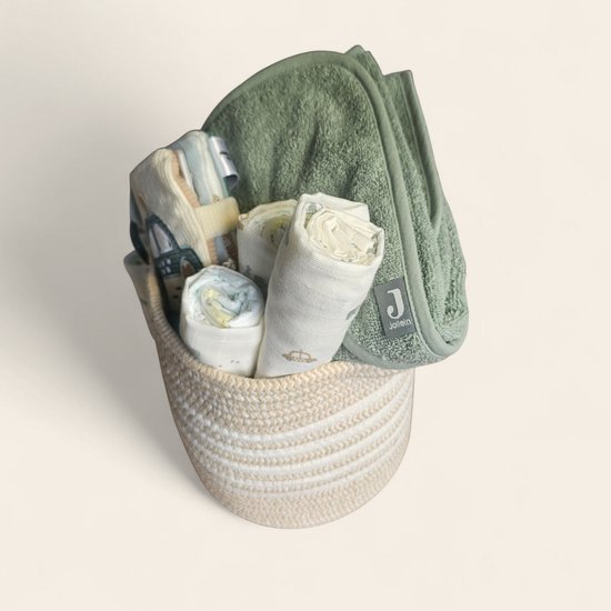 Kraammand met Pampers, Jollein badcape en auto knisperboekje – kraamcadeau — afbeelding 5