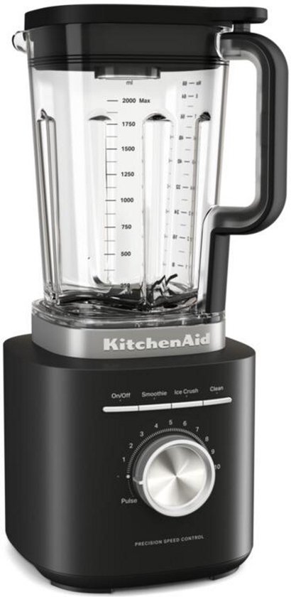 Zwarte KitchenAid blender met glazen kan, met maataanduiding, handvat en zwarte bedieningsknop.