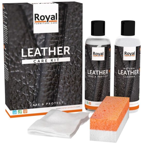 Royal Leather Care Kit met twee flessen, een doek en een spons.