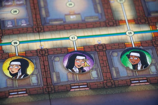 999 Games - Nuns on the run - Verstoppertje aan tafel! - 2 tot 8 spelers - Bevat spelregels in NL EN FR