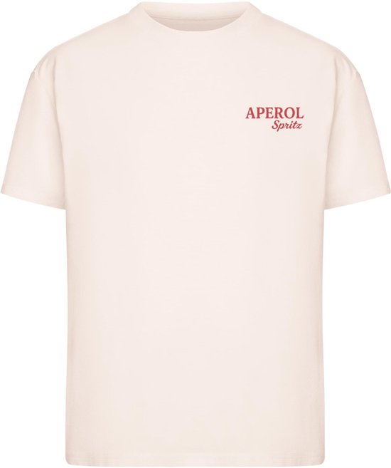 T-shirt crème avec sur la poitrine gauche le texte "APEROL Spritz" en rouge.