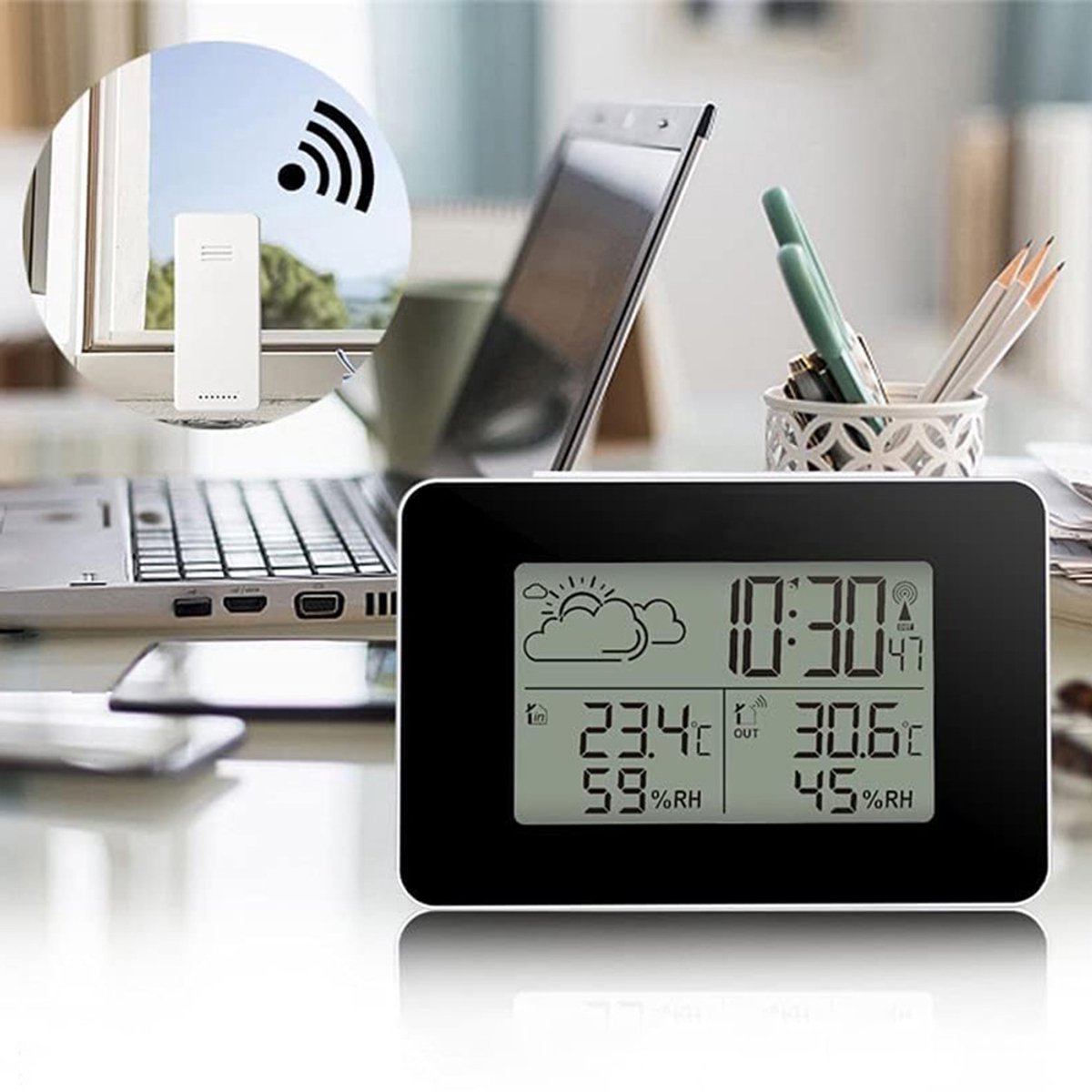 Draadloos Weerstation met Buitensensor - DCF-Klokradio - Klok met Temperatuurweergave - Binnen-/Buitenthermometer en Hygrometer - met Geanimeerde Voorspelling, Alarm en Snoozefunctie - Zwart