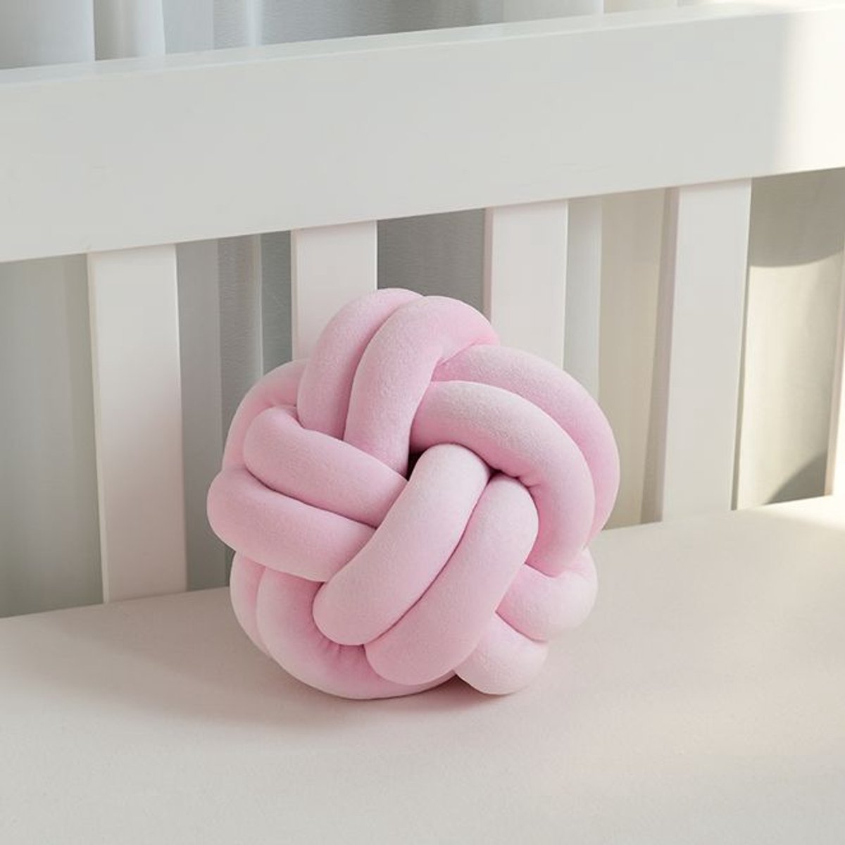 IL BAMBINI - geknoopt kussen - balkussen - sierkussen - knoop - 25 cm - roze
