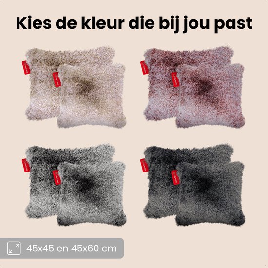Vier sets van twee kussens in de kleuren beige, roze, lichtgrijs en donkergrijs. Alle kussens hebben een rood Auronic-label.