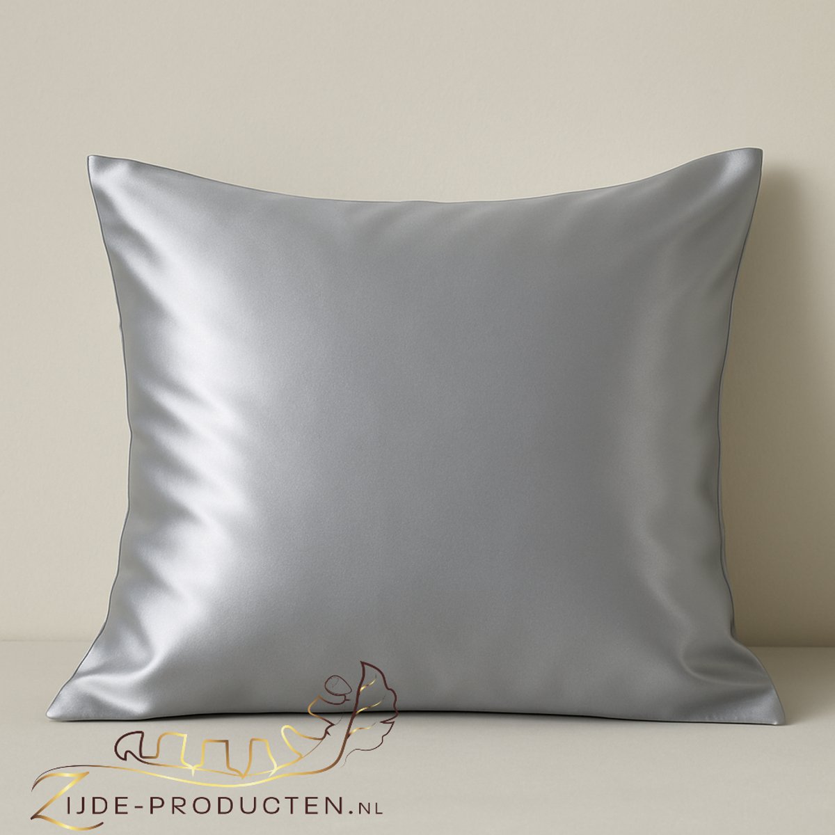 Zijden kussensloop, 100% moerbei zijde 19 Momme hoogste kwaliteit (6A grade), klein defect. Kleur zilver/grijs, maat 60x70 cm.