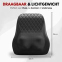 Zwart rugmassagekussen met ruitpatroon, 33cm breed en 38cm hoog.