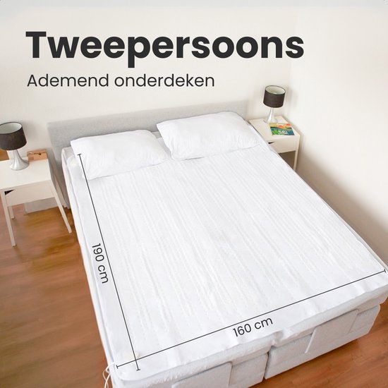 Twee persoonsbed met witte elektrische deken, 190x160 cm.