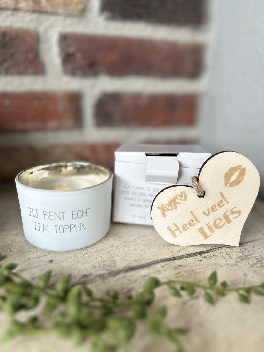 Creaties van Hier - Soja kaars Jij bent echt een topper met houten hartje - 7,5x7,5x5 cm