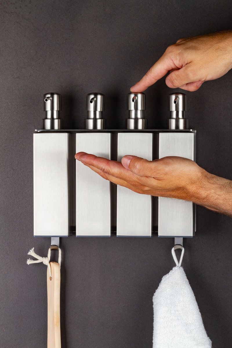 By Bresi -zeepdispenser 4 reservoirs - Hangend - Brushed RVS - Zeepdispenser Wandmontage - Zeepdispensers - Zeeppompje - Shampoo dispenser - Wandmontage met handdoekhaakje