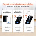 Drie digitale keukenweegschalen: een zwarte en witte basismodel, een zwarte USB-oplaadbare met water, en een zwarte precisieweegschaal (2025 model) met water.