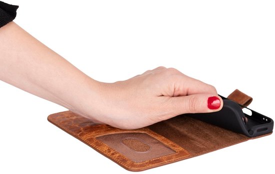 Étui en cuir iPhone 16 Plus - Solidenz Bookcase Étui en cuir iPhone 16 Plus - Cuir véritable - Étui téléphone avec porte-cartes - Étui en cuir pleine fleur - Marron clair