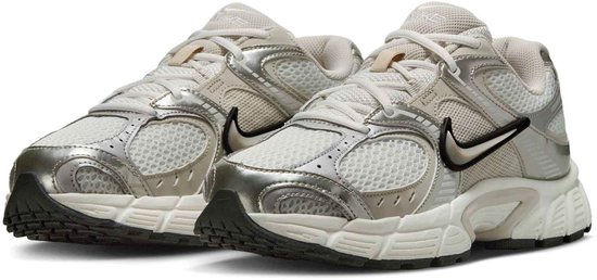 Nike V5 RNR Sneakers Dames
