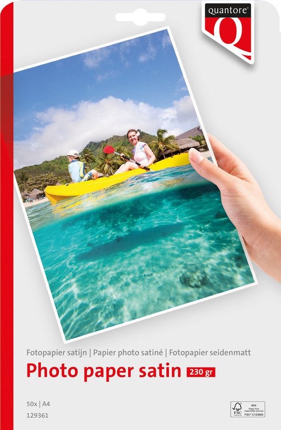Photo sous-marine avec deux kayakistes sur une plage tropicale. Papier photo satin Quantore 230 gr.