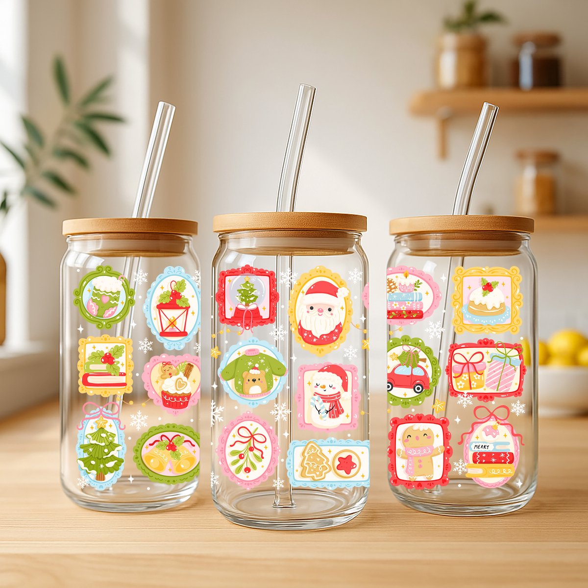 Creasowl® Kerst Portretten Glazen Koffiebeker met Deksel en Glazen Rietje – 500ml - Iced Coffee Glas, Matcha Beker, Drinkbeker, Bubble Tea Beker, Koffiemok, Longdrinkglas, Glazen Cup
