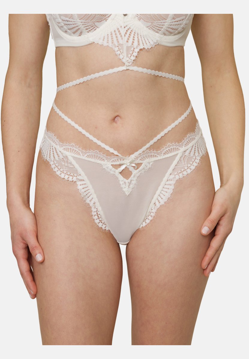 String LILOU