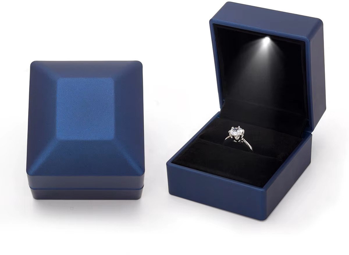 Ring Doosje met LED Licht – Blauw – Voor Huwelijk, Verloving of Valentijnsdag