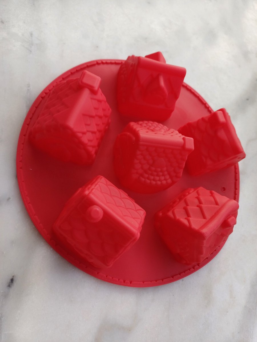 Silicone Bakvorm Kerstdorp 6 kersthuisjes ideaal voor cakejes, muffins, ijstaartjes... Ø26cm