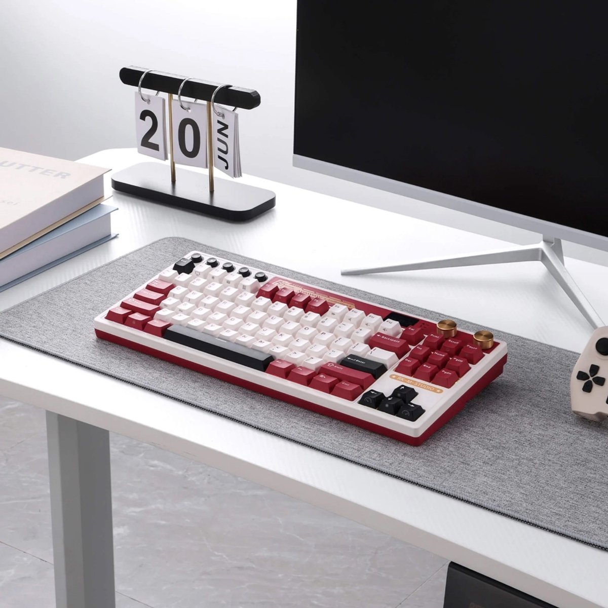 Royal Kludge RKM87 - Mechanisch Gaming Toetsenbord - Draadloos - Gaming Keyboard - Met LCD-Scherm thumbnail 2
