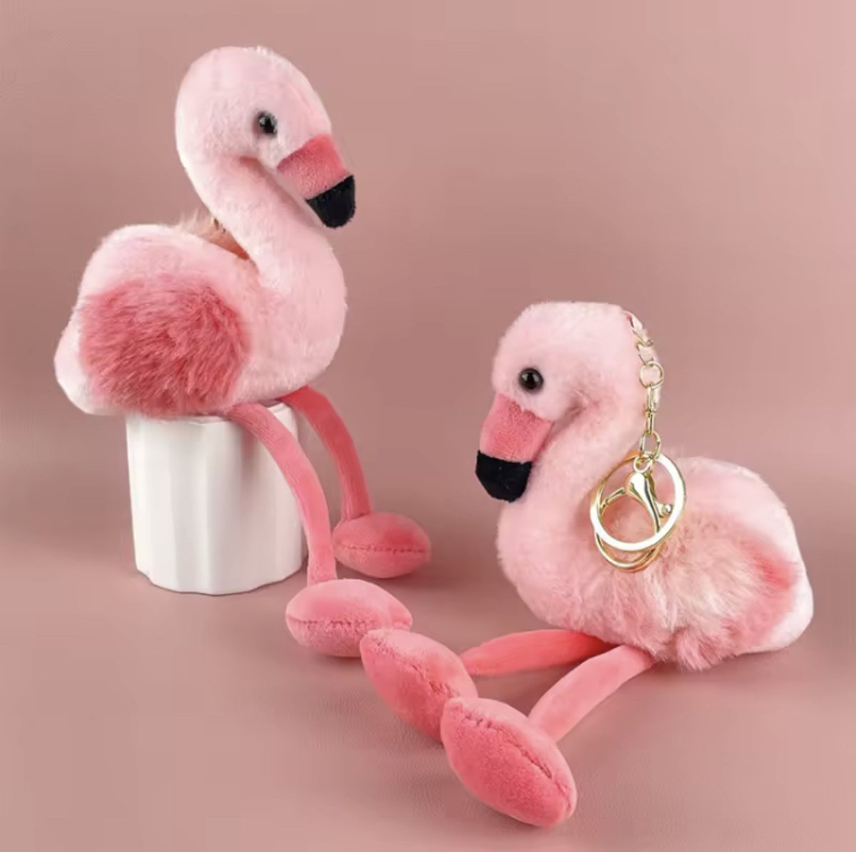 Creasowl® - Flamingo Pluche - Sleutelhanger - 21 cm – Schattige Keychain – Sleutelhanger voor Kids, Cadeau voor Flamingo Liefhebbers, Kleurige Pluche Sleutelhanger, Perfect als Sieraad, Decoratie en Geschenk