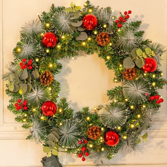 Premium Kerstkrans- met Decoraties & LED verlichting(40cm) - 8 lichtstanden & timer – Versierd met kerstballen, rode bessen, dennenappels & eucalyptus - deurkransen kerstversiering- Kerstdecoratie - Kerstmis