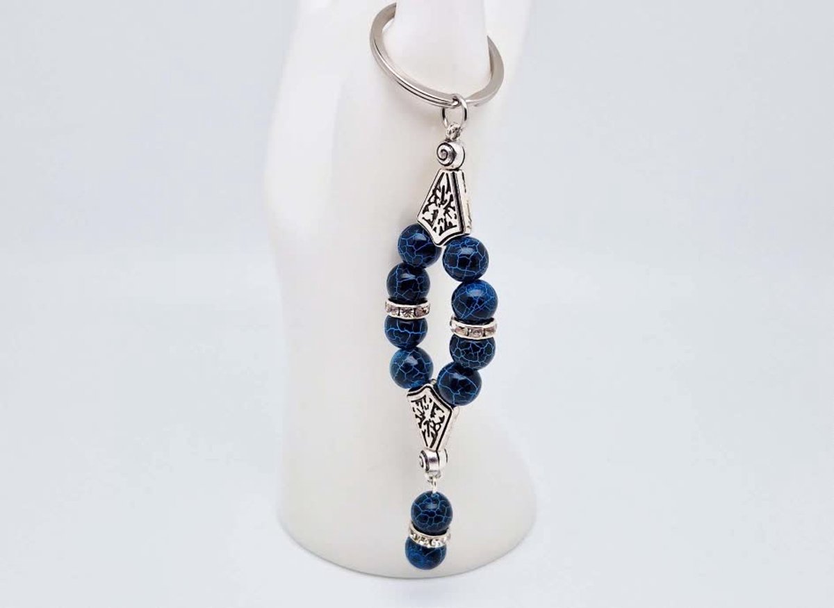 Handgemaakte Harmony Sleutelhanger van natuursteen "Blauwe Harmonie" en metaal - diameter kralen 10mm - Aantal stenen10- Een mooi cadeau-idee en een bijzonder aandenken