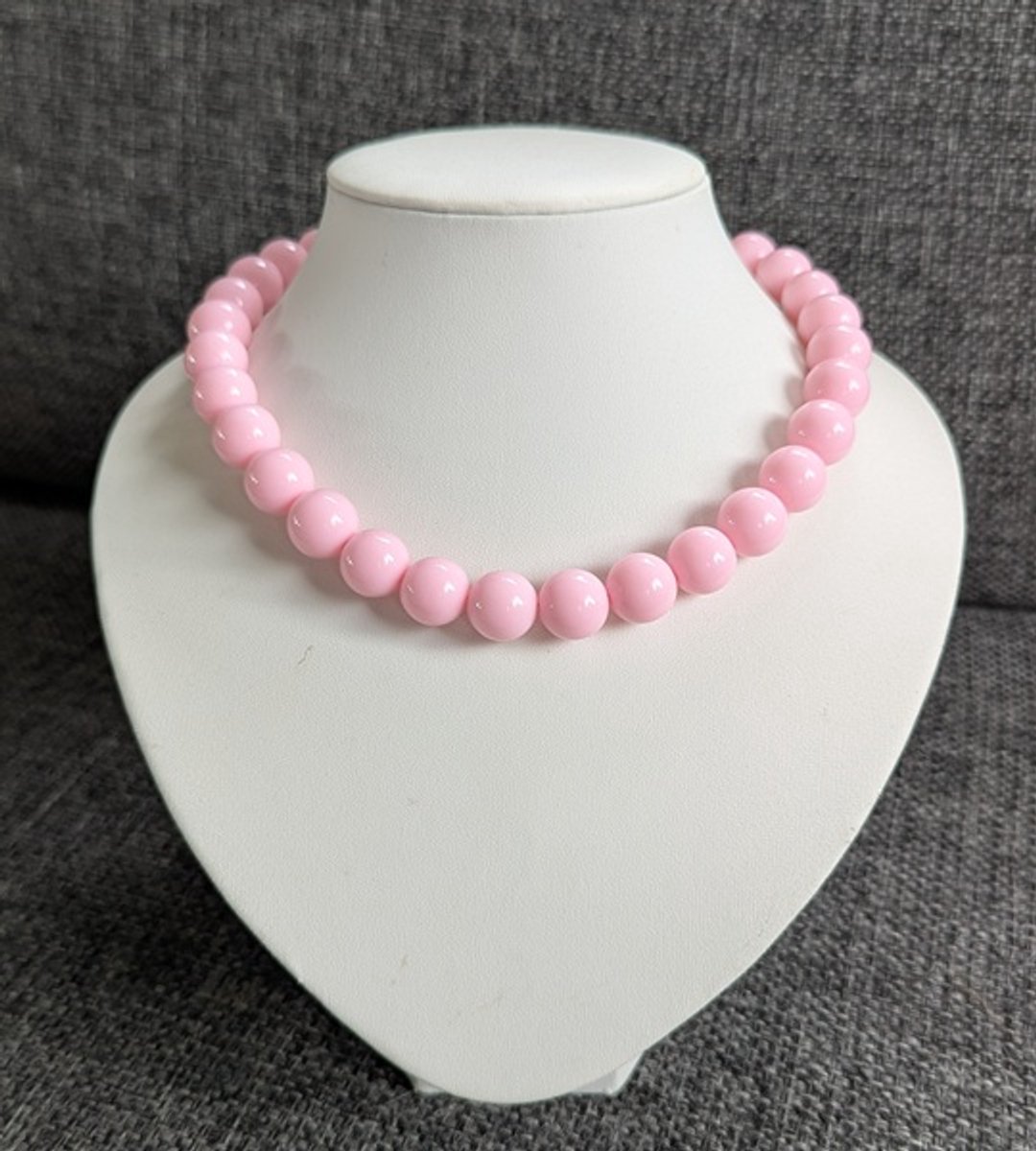 SWAN - halsketting - kralenketting - statement ketting - necklace - Pilion - grote kralen - acryl - 14mm - pastel roze - big beads - bold beads