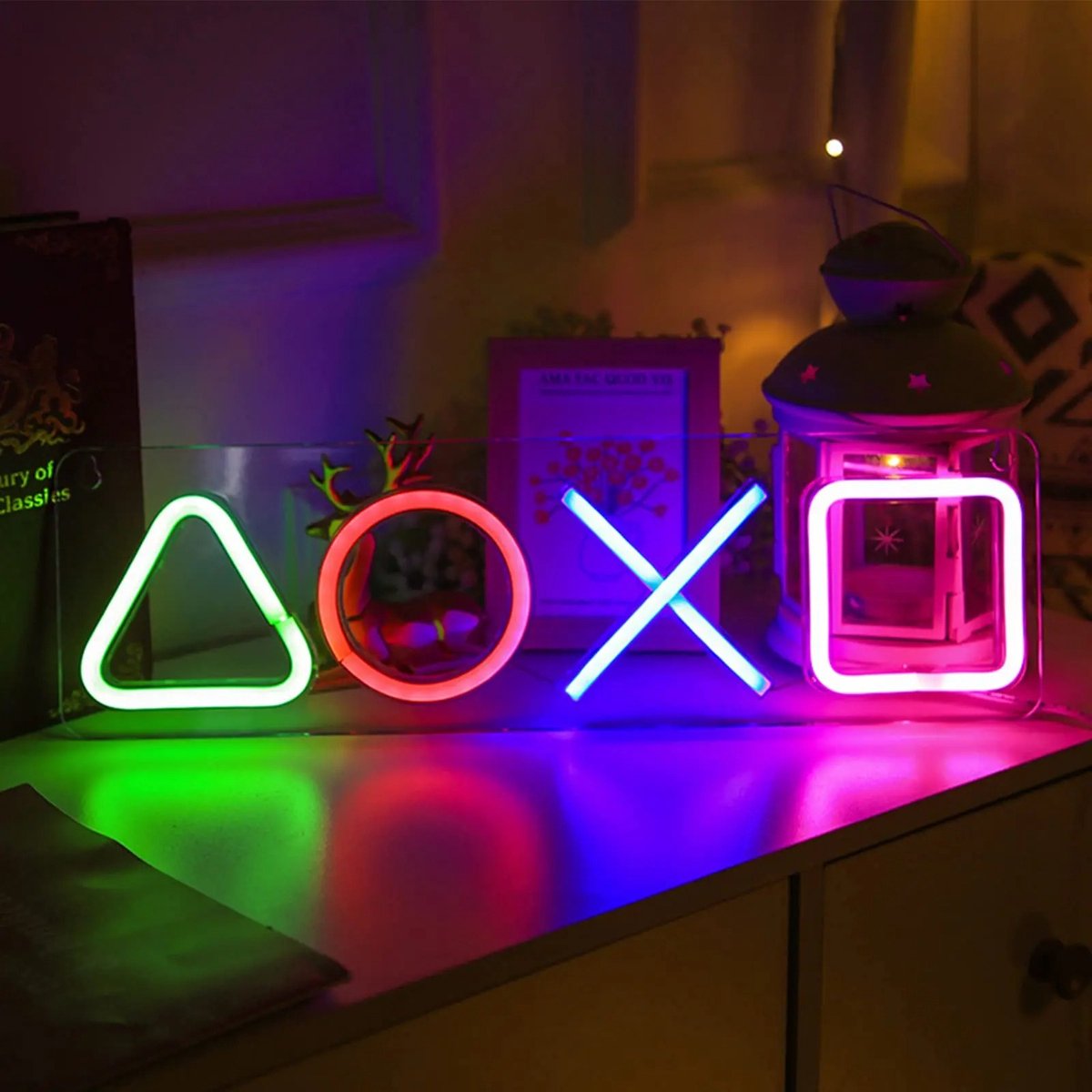 Je Huis Neon Sign PS4 Game Icon – LED Playstation Lamp – Wanddecoratie Gamer Room – Kleurrijke Neon Verlichting voor Slaapkamer, Bar & Club.