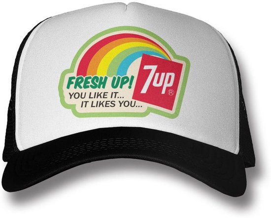 Pet met 7UP logo en regenboog: "Fresh Up! You Like It... It Likes You..."