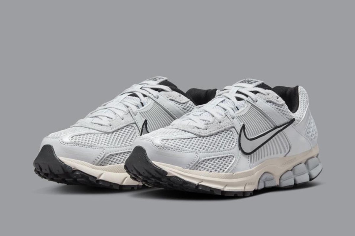 NIKE W ZOOM VOMERO 5 C.O.R. FN6742-002 Nike Dames Sneakers FN6742-002 Veelkleurig