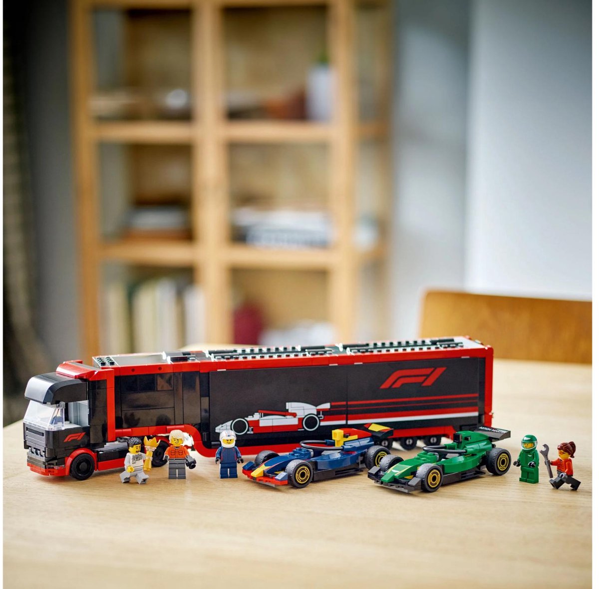 LEGO City F1 truck met RB20 en AMR24 F1® auto's speelset - 60445 — afbeelding 25