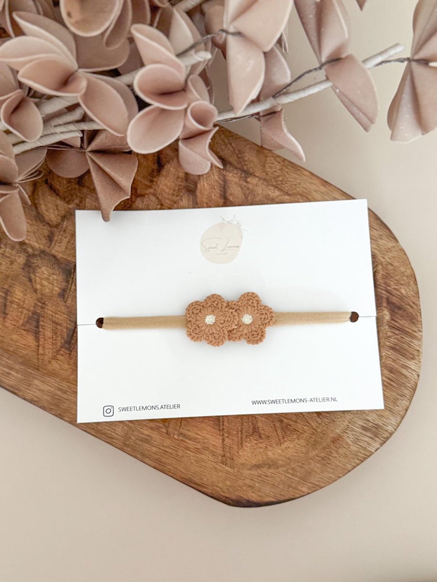 Haarband Knitted Flowers - Bruin - Handgemaakte Haarbanden voor Baby & Newborn - Haaraccessoires voor Kinderen & Meisjes