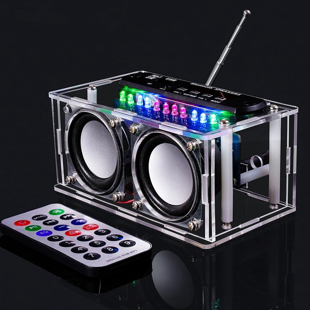 Multifunctionele Bluetooth-luidspreker met FM-radio en AUX-weergave